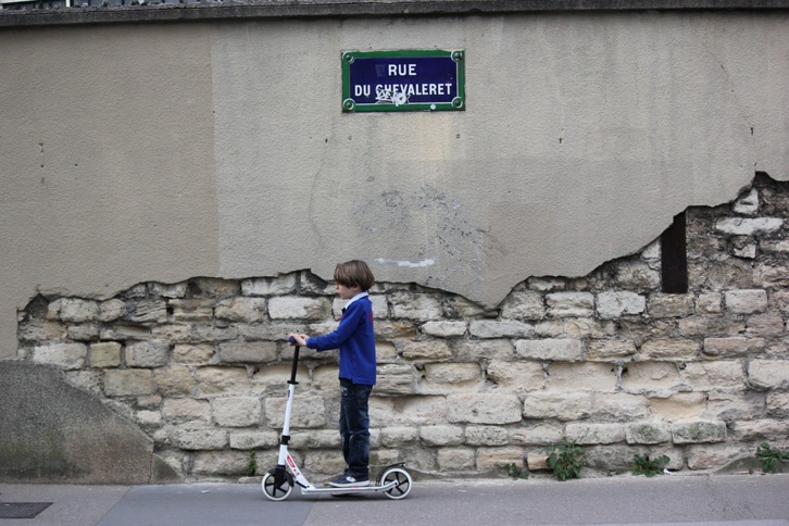 A Montrouge, installation de trottinettes en libre-service !