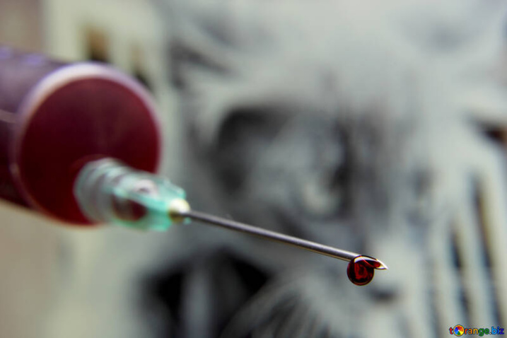 La crise du sang contaminé en France, retour sur un scandale qui a remis en cause le système sanitaire français La crise du sang contaminé en France, retour sur un scandale qui a remis en cause le système sanitaire français