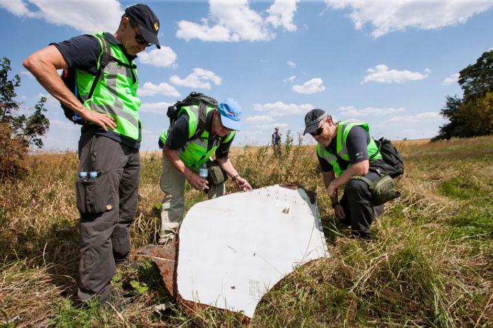 Le crash du vol MH17, quelques mois seulement après la disparition du vol MH370.