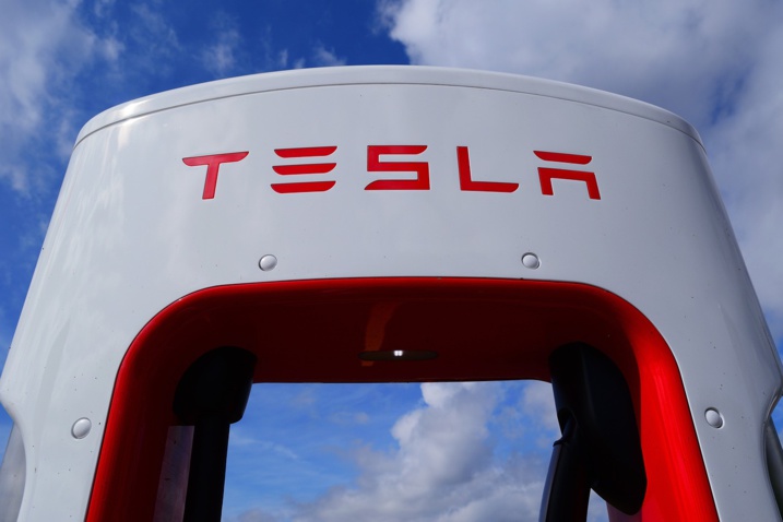 Tesla : chute en bourse après la présentation du Cybercab Tesla : chute en bourse après la présentation du Cybercab