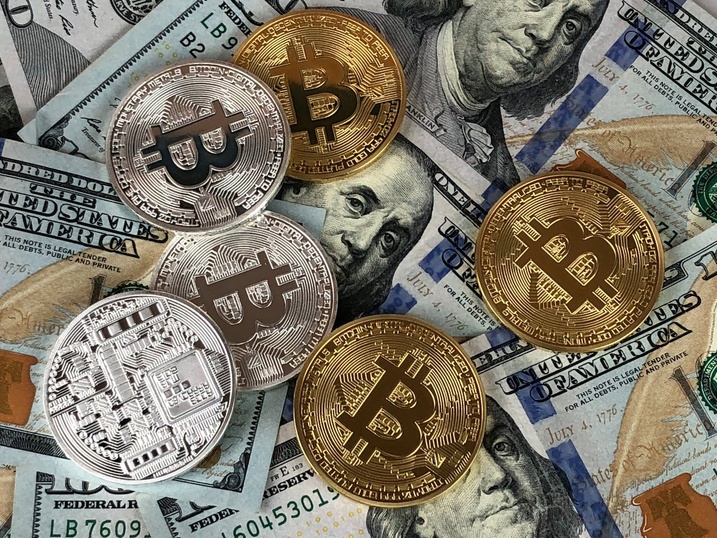 Bitcoin atteint 100 000 $ : une révolution pour l’économie mondiale ? Bitcoin atteint 100 000 $ : une révolution pour l’économie mondiale ?