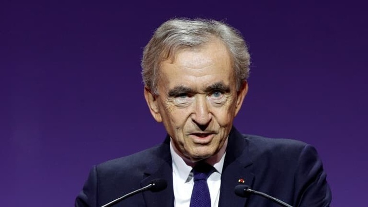 Bernard Arnault étrille la surtaxe des entreprises Bernard Arnault étrille la surtaxe des entreprises