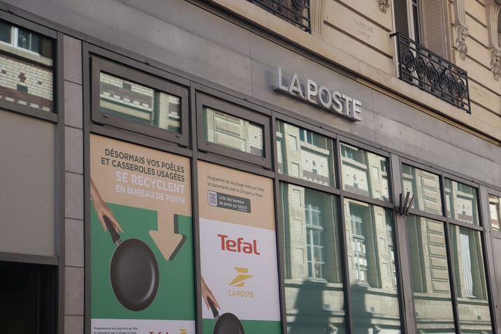 Tefal et La Poste : un partenariat stratégique pour un recyclage responsable des poêles et casseroles Tefal et La Poste : un partenariat stratégique pour un recyclage responsable des poêles et casseroles