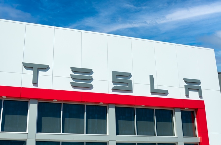 Tesla chute à 38 % du marché américain des voitures électriques