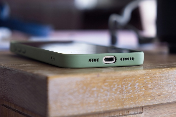 Rachat de SFR : Orange, Bouygues Telecom et Free déposent une offre conjointe Rachat de SFR : Orange, Bouygues Telecom et Free déposent une offre conjointe