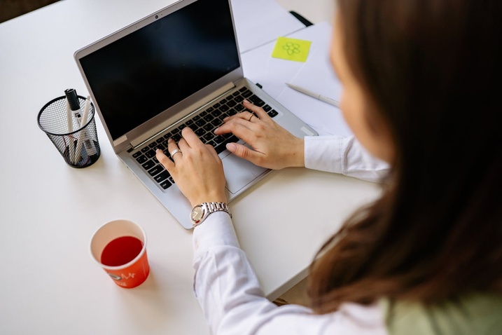 Heures supplémentaires : la déduction patronale s’étend aux grands groupes Heures supplémentaires : la déduction patronale s’étend aux grands groupes