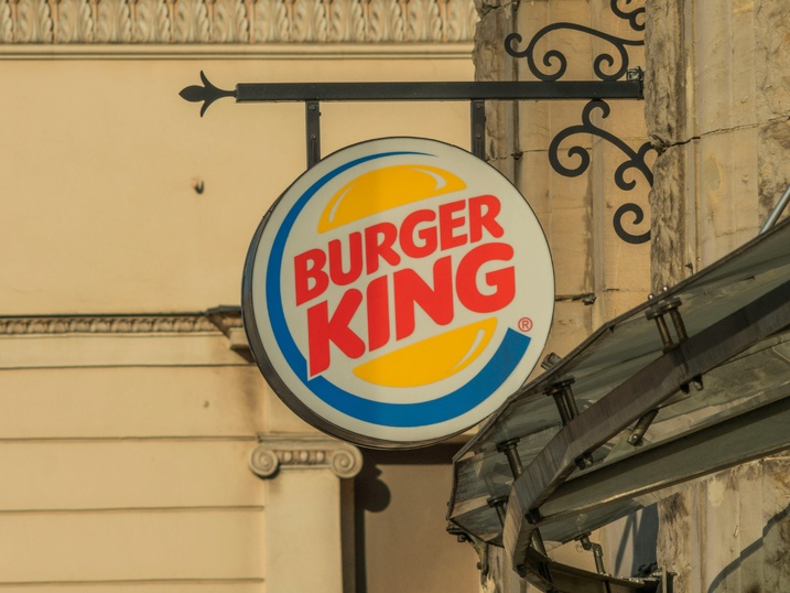 Burger King veut attirer les conducteurs de voitures électriques Burger King veut attirer les conducteurs de voitures électriques
