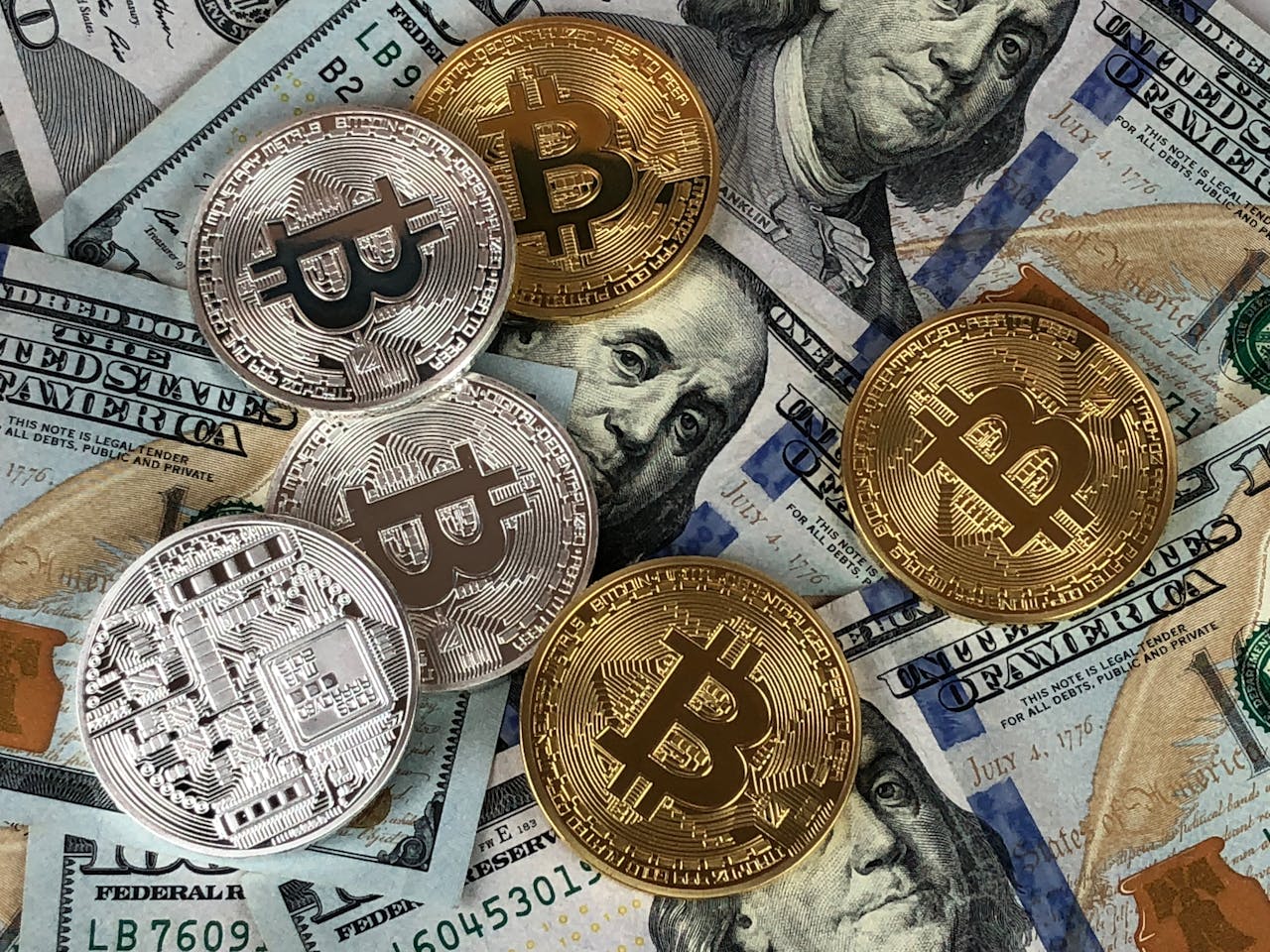 Bitcoin atteint 100 000 $ : une révolution pour l’économie mondiale ? Bitcoin atteint 100 000 $ : une révolution pour l’économie mondiale ?