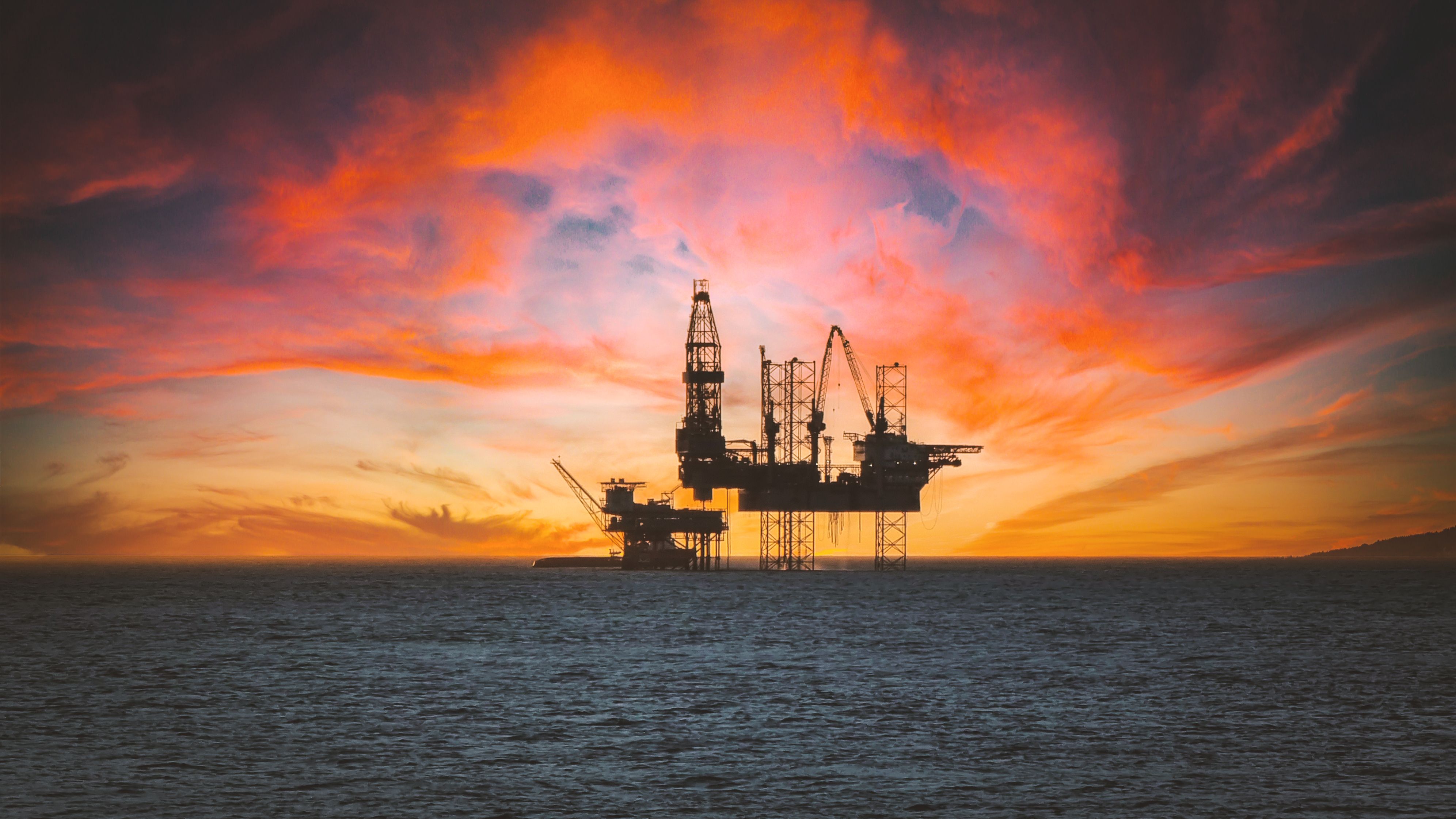 Le pétrole chute, les entreprises vont pouvoir respirer
