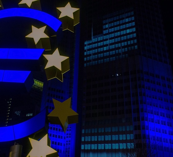 BCE : l'euro à 1,20 dollar, un seuil critique selon Luis de Guindos