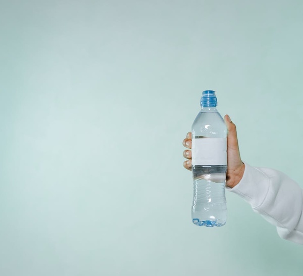 Nestlé contesté par Bonneval : quand la définition du « naturel » devient un enjeu business