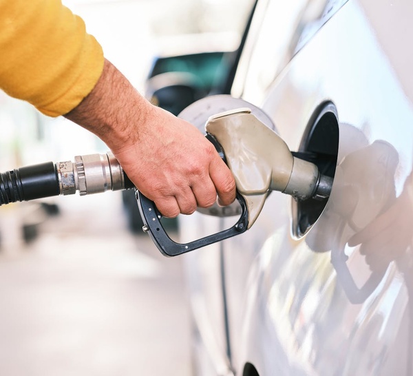 Carburant : le patron de U appelle pétroliers et État à réduire leurs marges