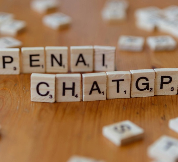 Open AI sous la loupe de Bruxelles : ChatGPT face à une réglementation renforcée