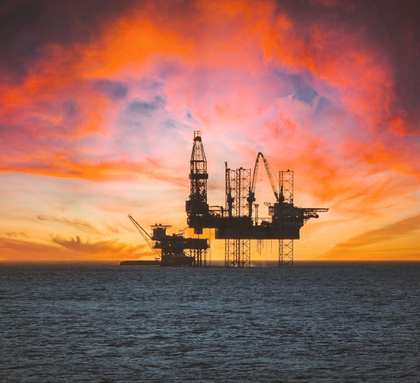 Le pétrole chute, les entreprises vont pouvoir respirer