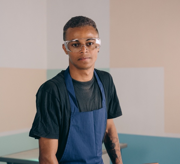 Apprentis : portrait d'une jeunesse laborieuse et passionnée